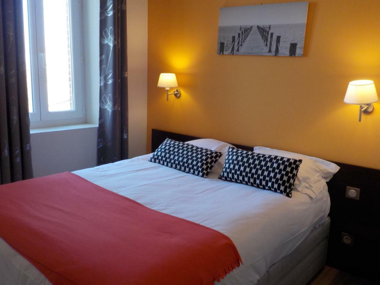 Hotel De Bretagne Dol Centre Ville - Hotel Et Restaurant Dol-de-Bretagne Kültér fotó